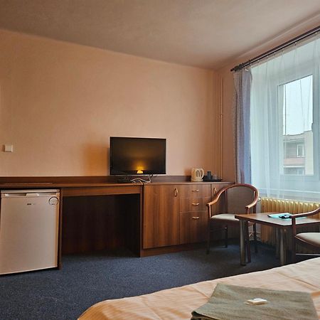 Hotel Trim Pardubice Ngoại thất bức ảnh