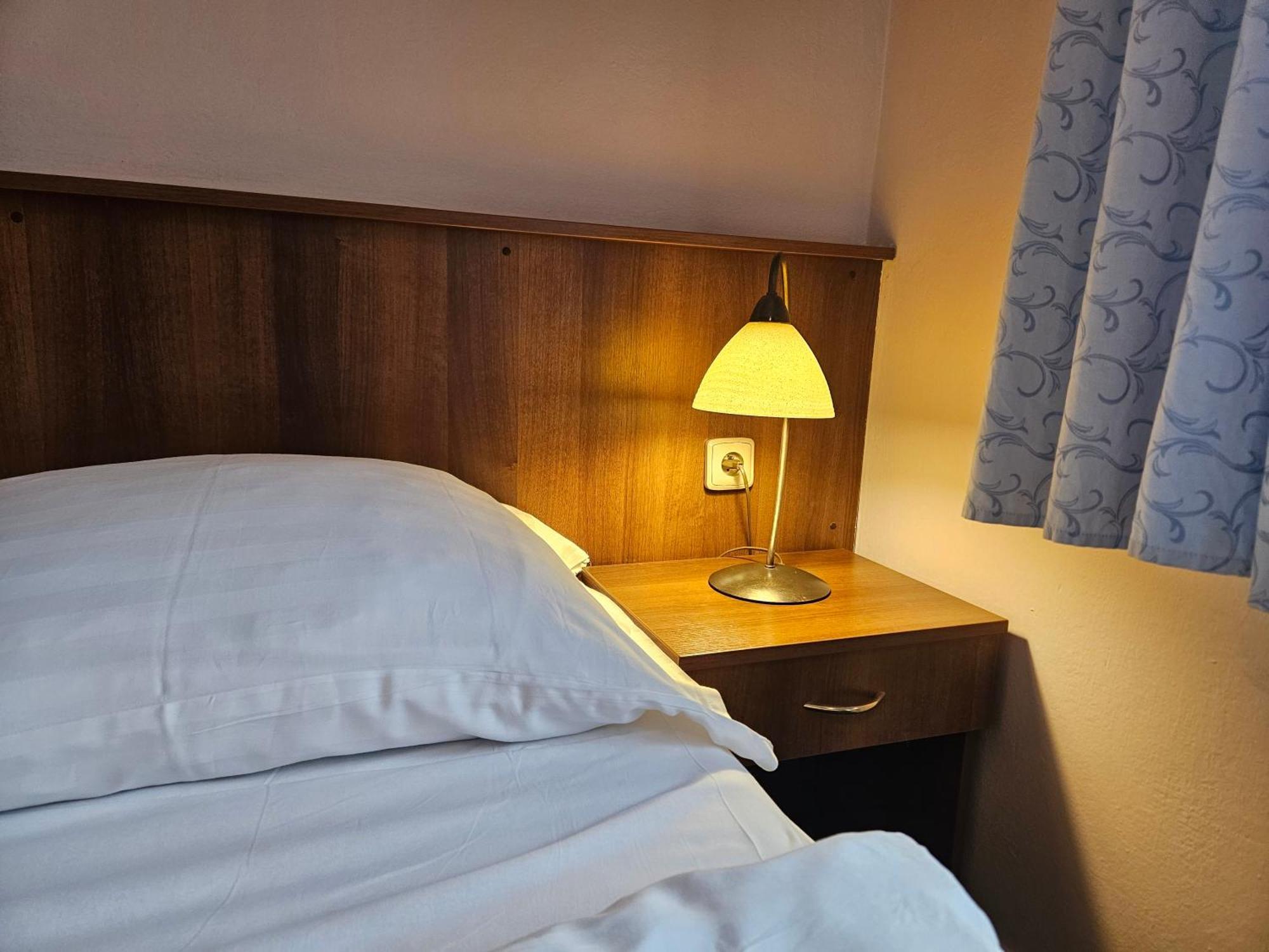 Hotel Trim Pardubice Ngoại thất bức ảnh