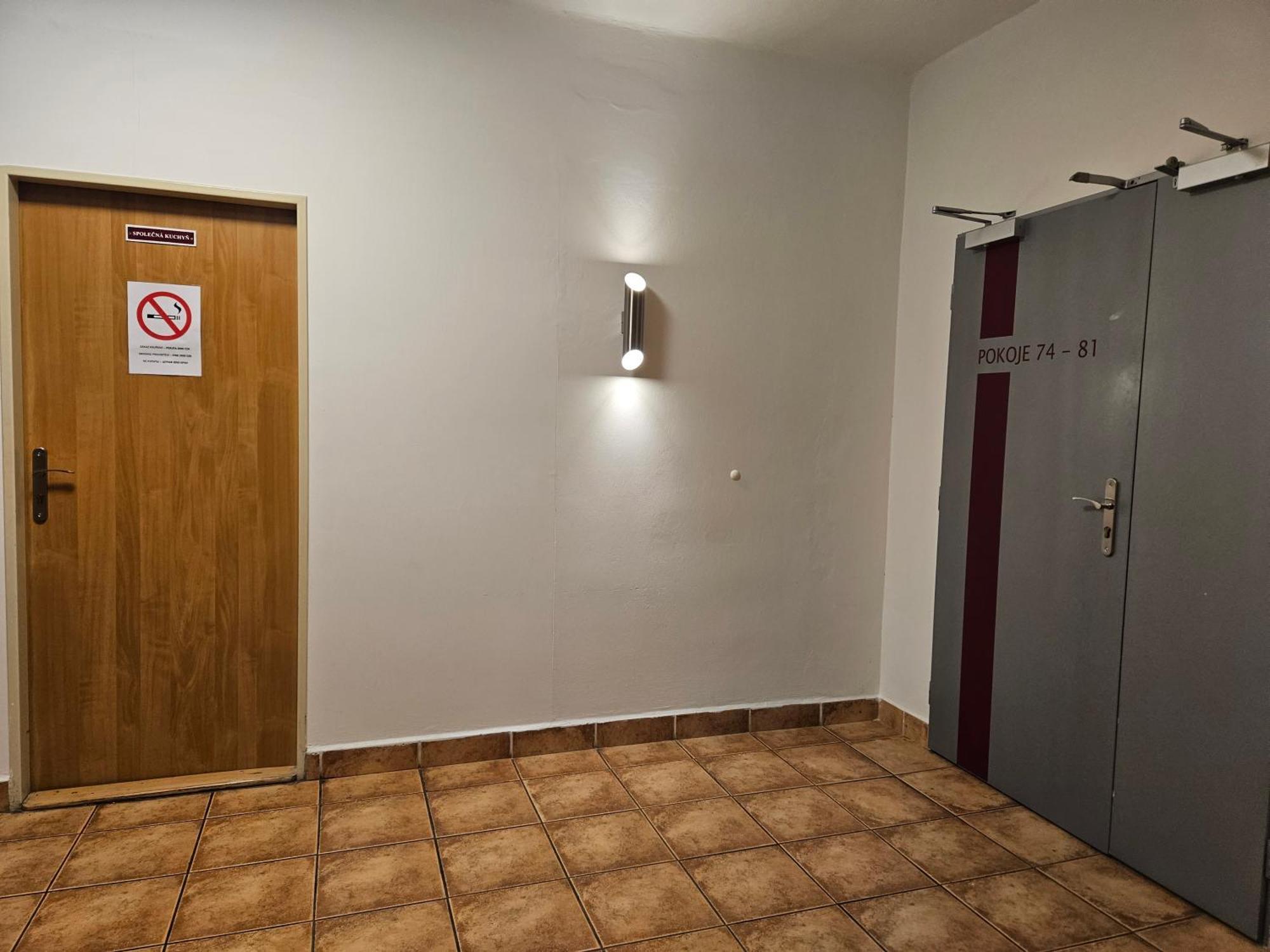 Hotel Trim Pardubice Ngoại thất bức ảnh